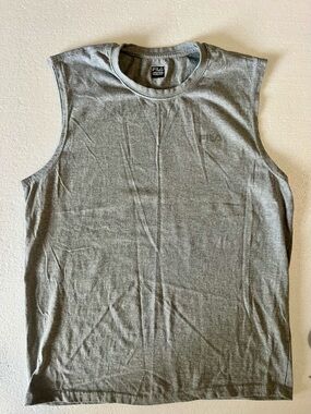 Fila Men’s Grey Sleeveless Athletic Tank Top
